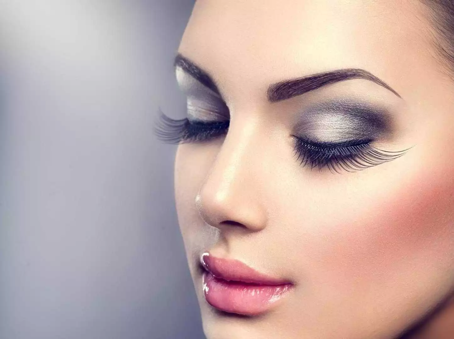 زراعة الرموش في ايران بمدن شيراز وطهران